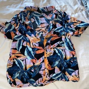 hawaiian shirt